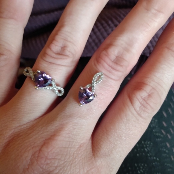 Sterling silver amethyst and white sapphire ring size 7 & FREE matching pendant - Picture 6 of 6